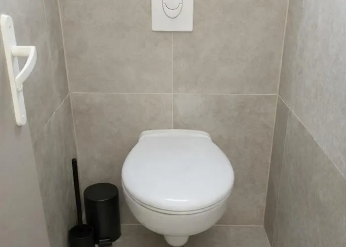 Le Grand Cure D'air Avec Garage Pour 8 Personnes *